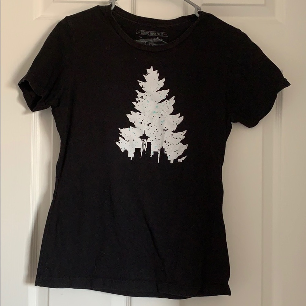 Seattle sky line T-shirt